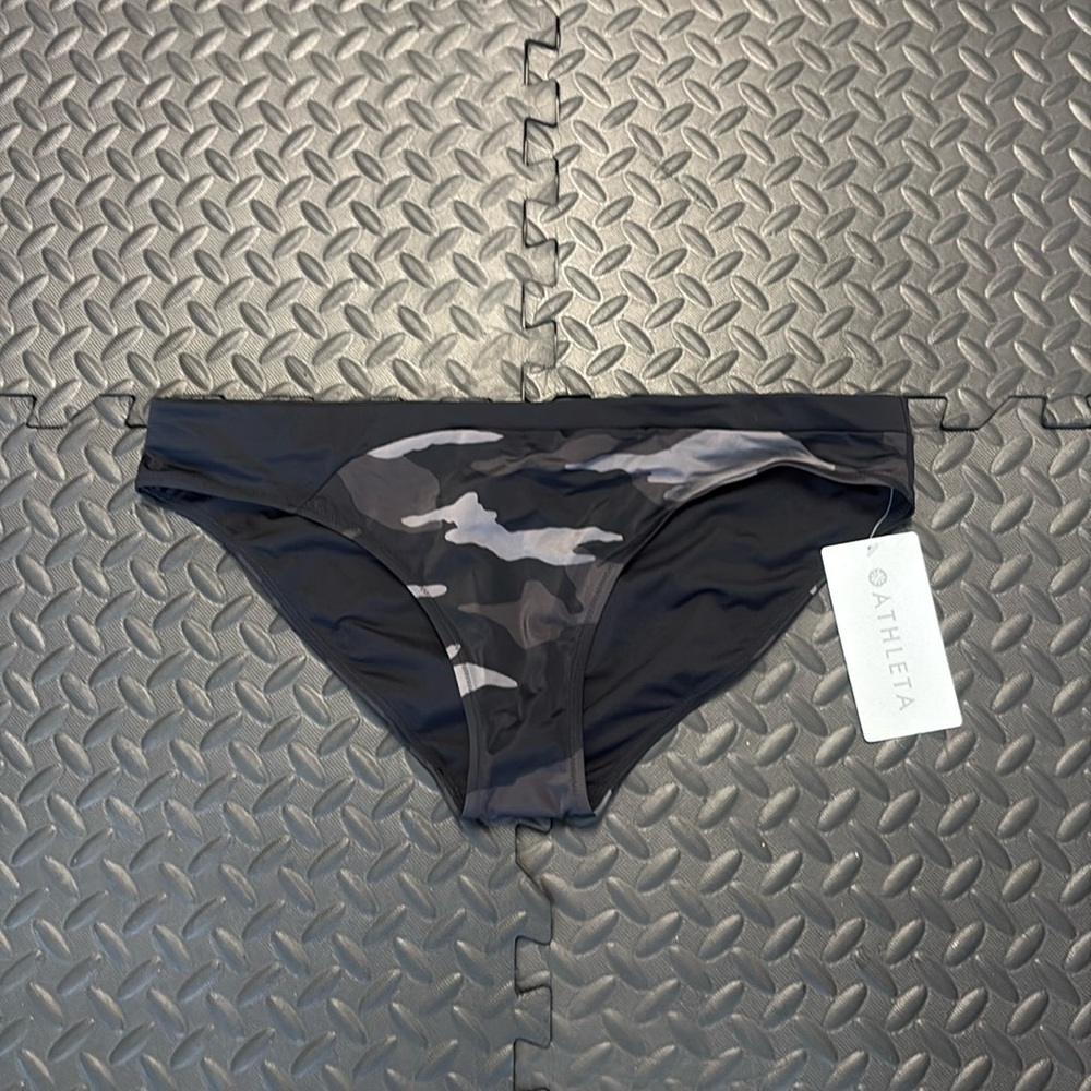 Athleta Womens Black Gray Camo Brief Bikini Swim Botton Size L Cheeky Sporty